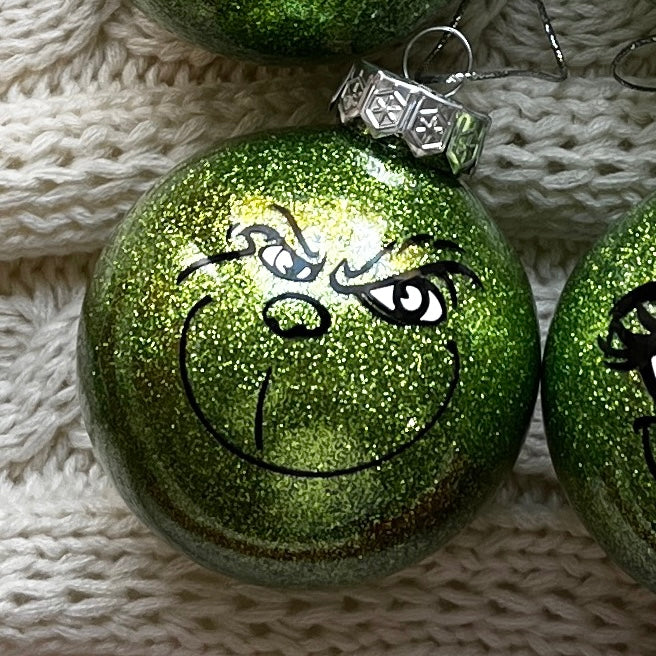 Grinch family ornament