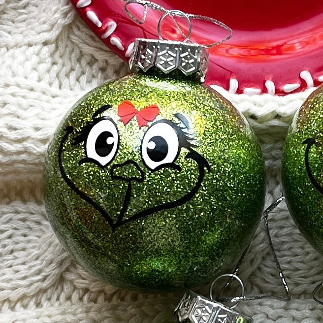 Grinch family ornament