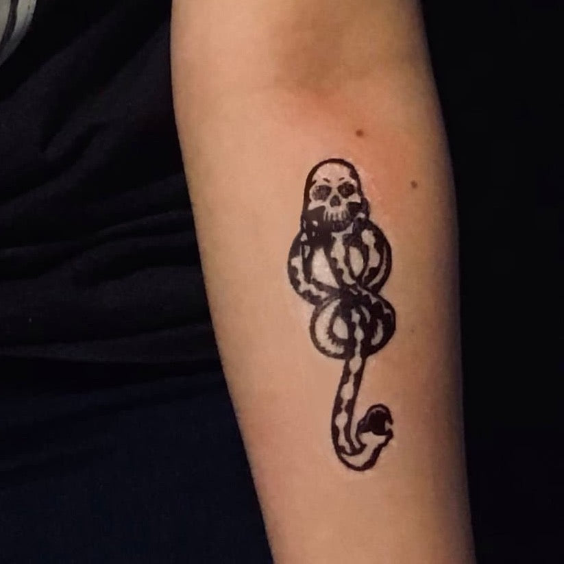 Tatuaje temporal de marca oscura